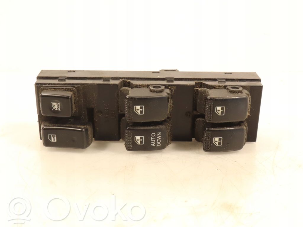 KIA Sportage Electric window control switch 