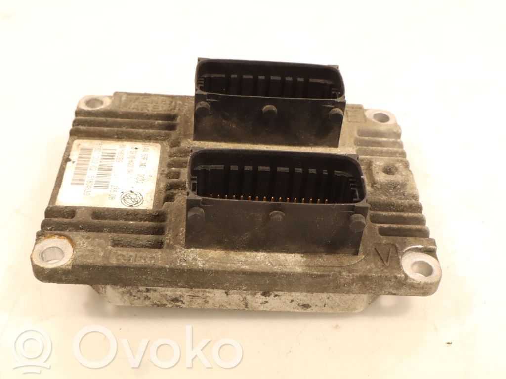 Engine control unit/module ECU   51804530