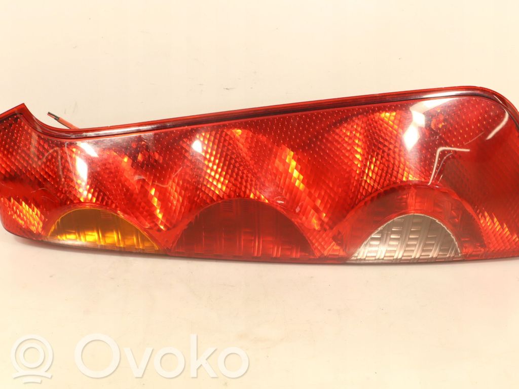 Nissan Note (E11) Luz trasera/de freno 