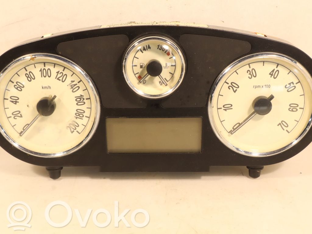 Clock   51709391