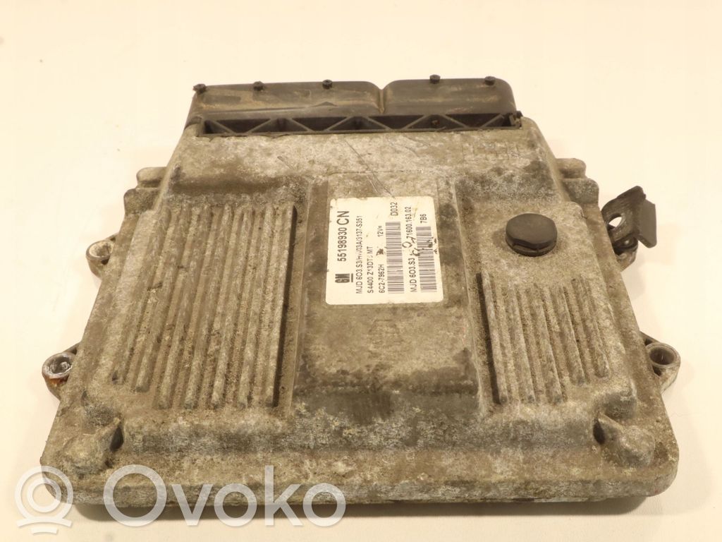 Opel Corsa D Unidad de control/módulo ECU del motor 