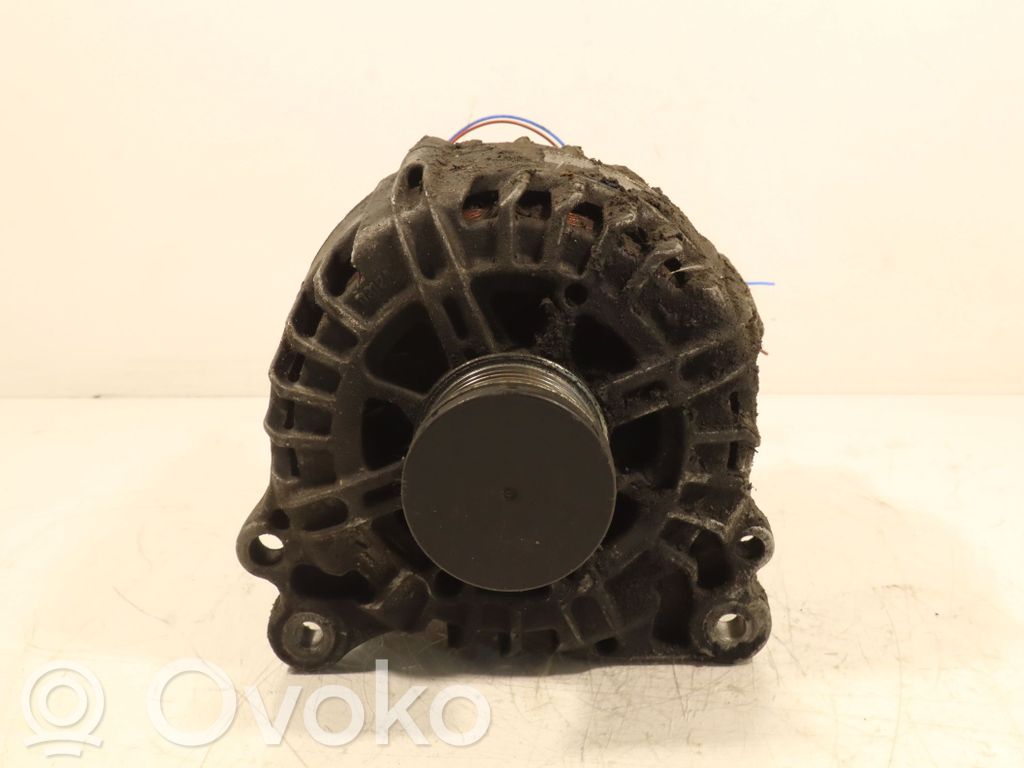 Volkswagen Golf VI Lichtmaschine 