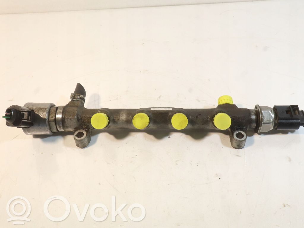 Volkswagen Caddy Listwa wtryskowa