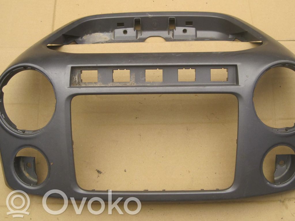 Volkswagen Amarok Rămă unitate radio/GPS 