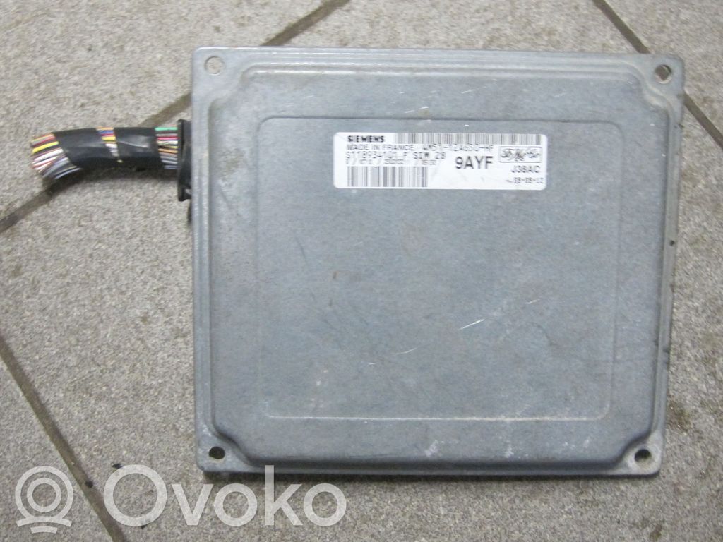 Moottorin ohjainlaite/moduuli   4M5112A650HF