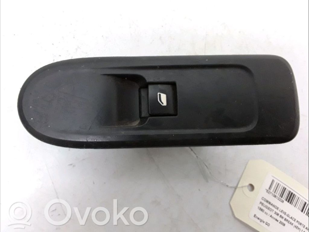 Peugeot 308 Electric window control switch 