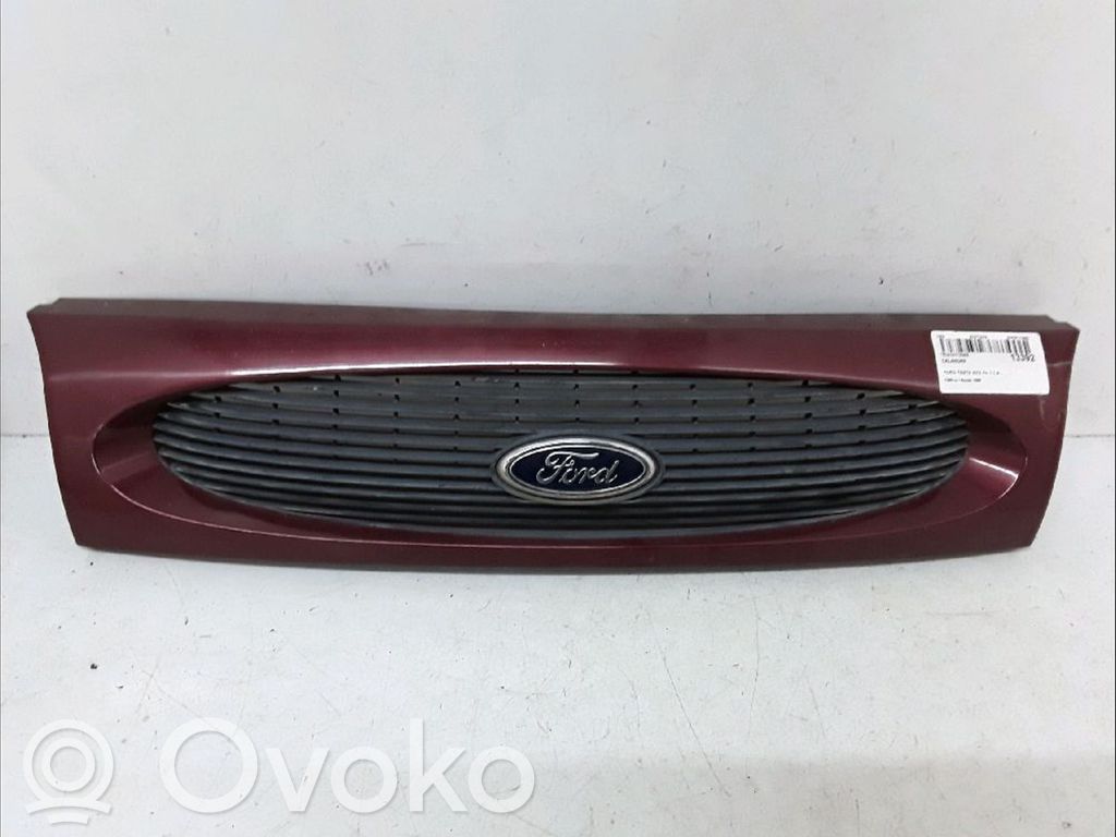 Ford Fiesta Etupuskurin ylempi jäähdytinsäleikkö 