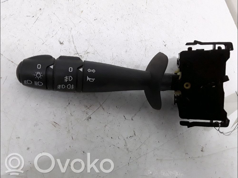 Renault Twingo II Indicator stalk 