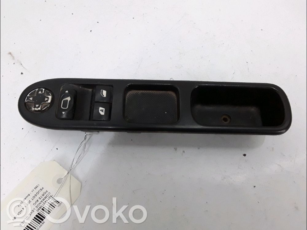 Peugeot 207 Electric window control switch 