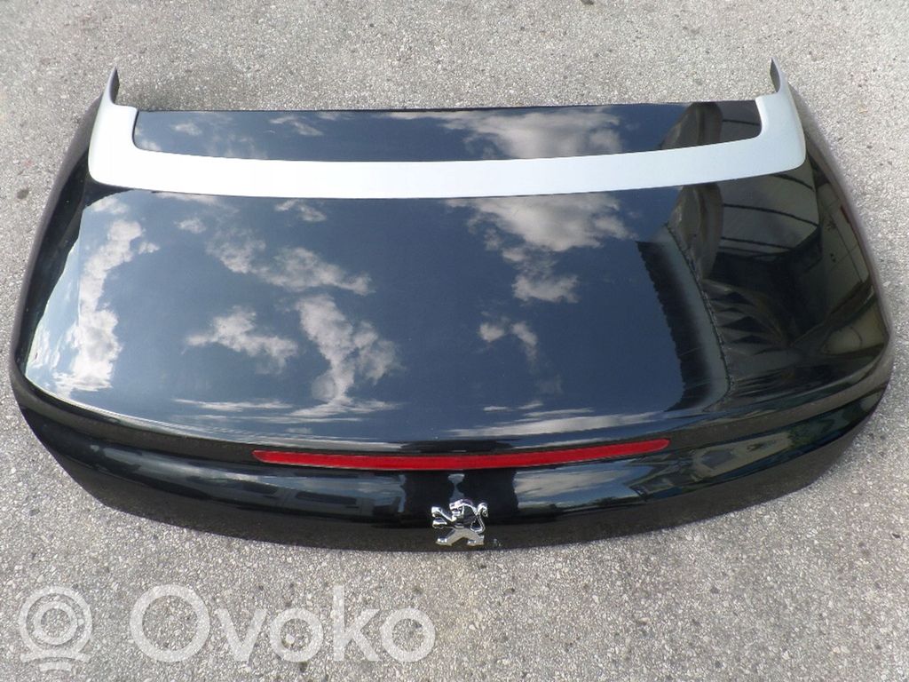 Peugeot 207 CC Lava-auton perälauta 