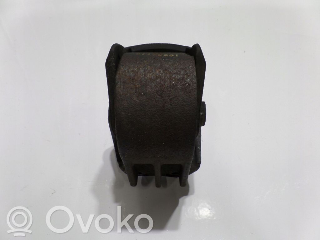 KIA Sorento Engine mount bracket 