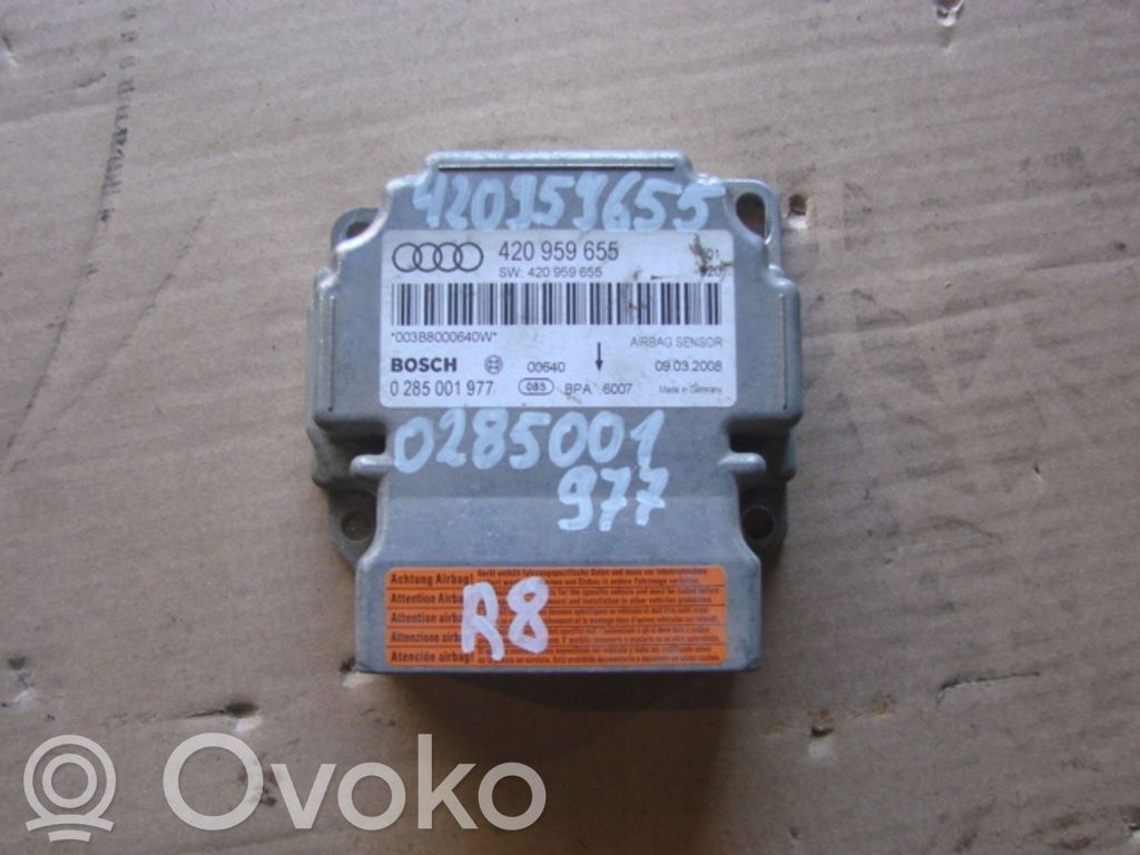 Audi R8 42 Airbag control unit/module 
