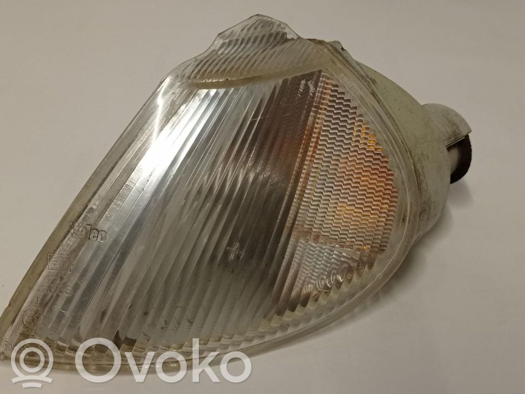 Front indicator light   7700820126