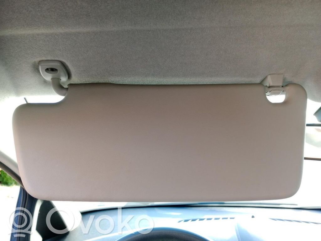 Sun visor