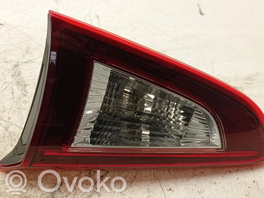 Mazda 2 Takavalot 