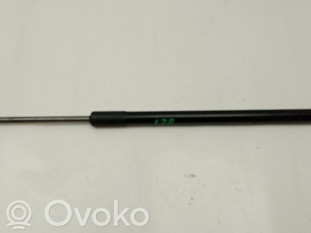 Mazda 2 Tailgate/trunk strut/damper 