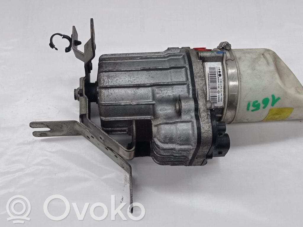 Opel Astra H Power steering pump 
