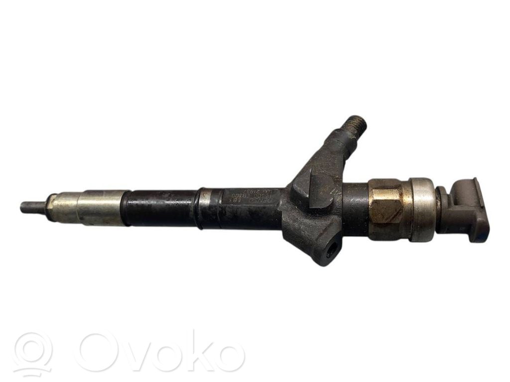 Nissan Navara D40 Inyector de combustible 