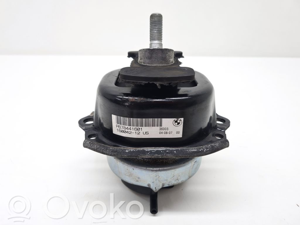 Engine mount bracket   6784416