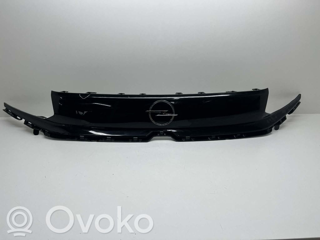 Opel Combo E Front bumper splitter molding 