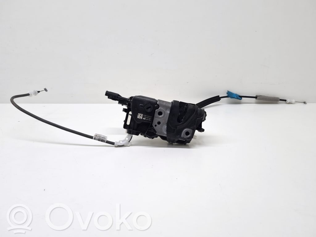 Opel Combo E Front door lock 