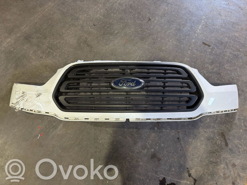 Ford Transit VII Priekinis bamperis 