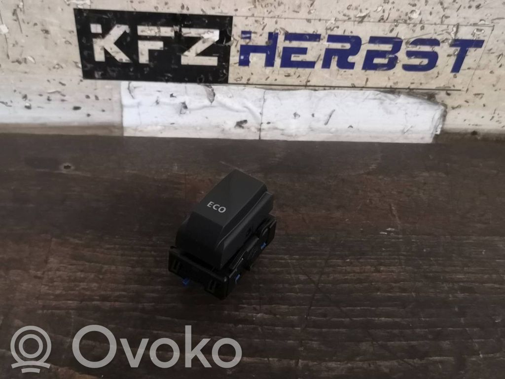 Dacia Duster Engine start stop button switch 