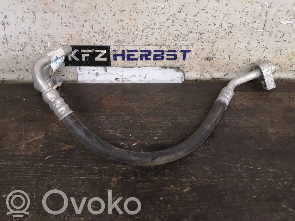 Ford Focus Ilmastointilaitteen putki (A/C) 