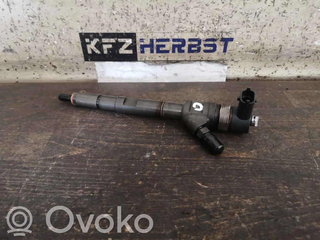 Hyundai H200 Inyector de combustible 