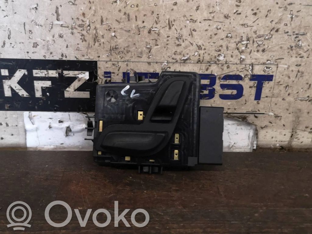 Mercedes-Benz C W205 Interruptor de control del asiento 
