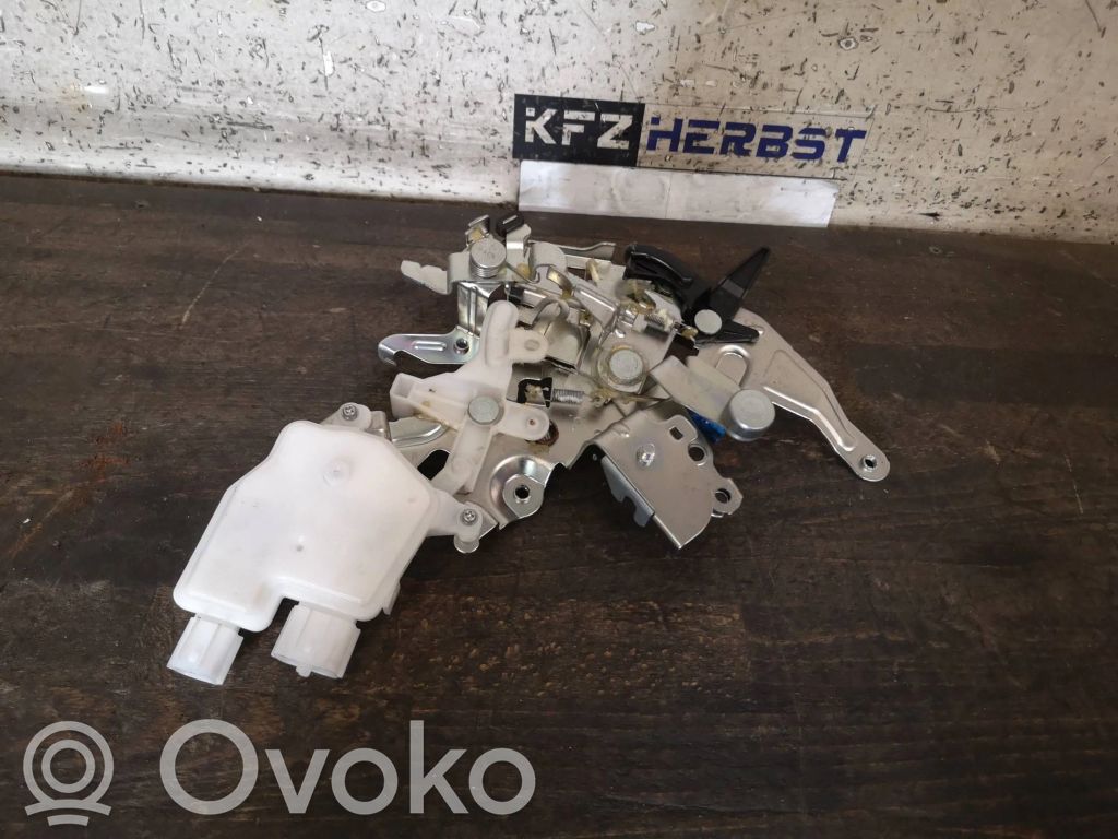 Nissan NV200 Rear door lock 