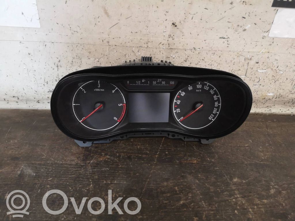 Opel Corsa E Speedometer (instrument cluster) 