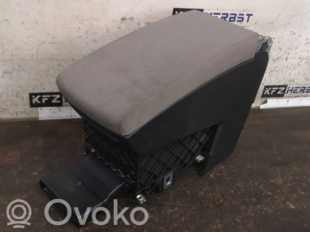 Volkswagen PASSAT B6 Center console 