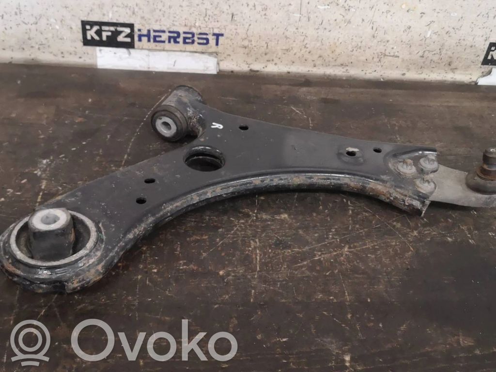 Fiat Tipo Cita veida apakšas detaļa 