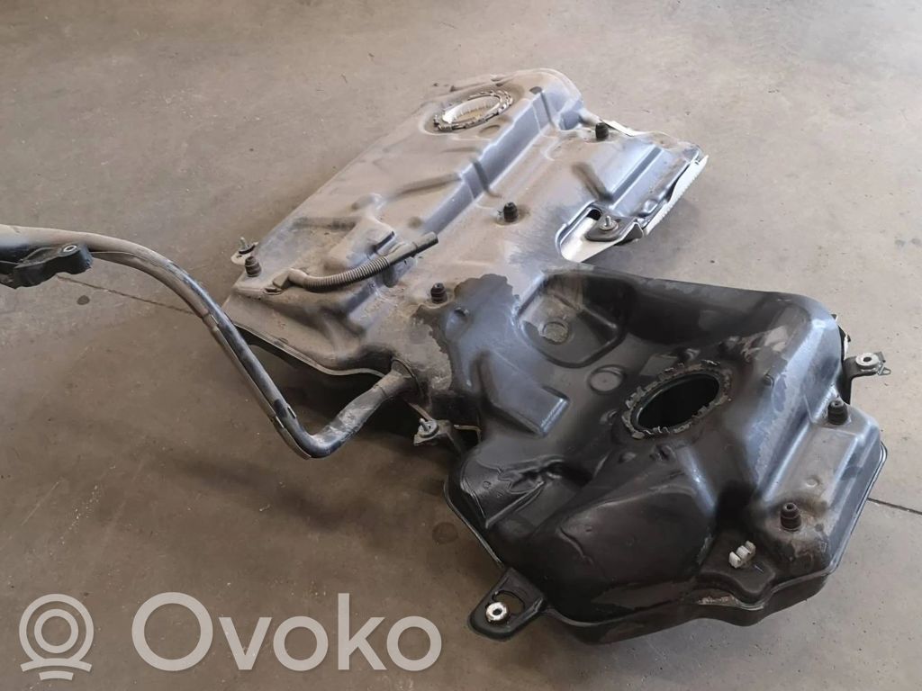 Audi A6 S6 C7 4G Polttoainesäiliö 