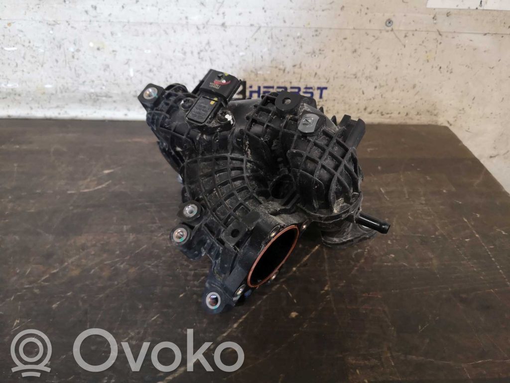 Hyundai i30 Kolektor ssący 