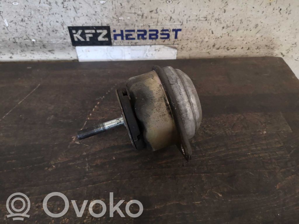 Porsche 911 993 Variklio pagalvė 
