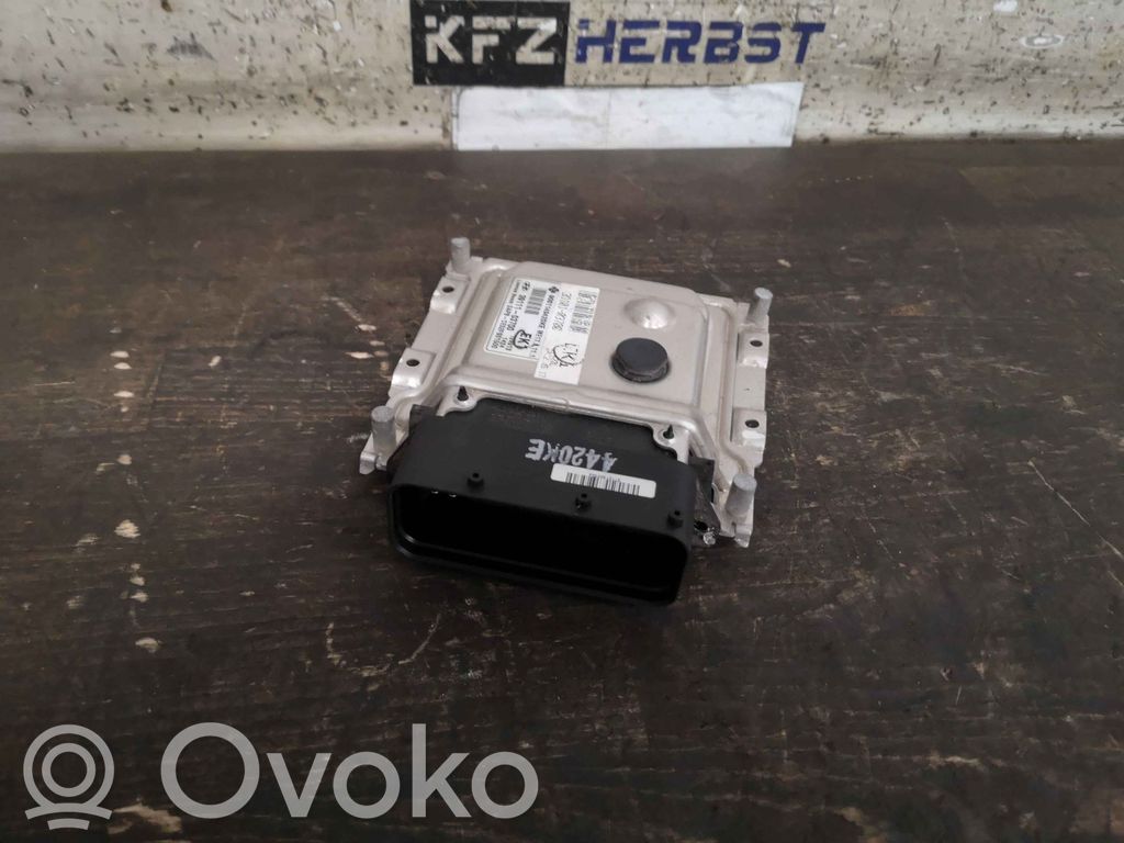 Hyundai i20 (PB PBT) Engine control unit/module 