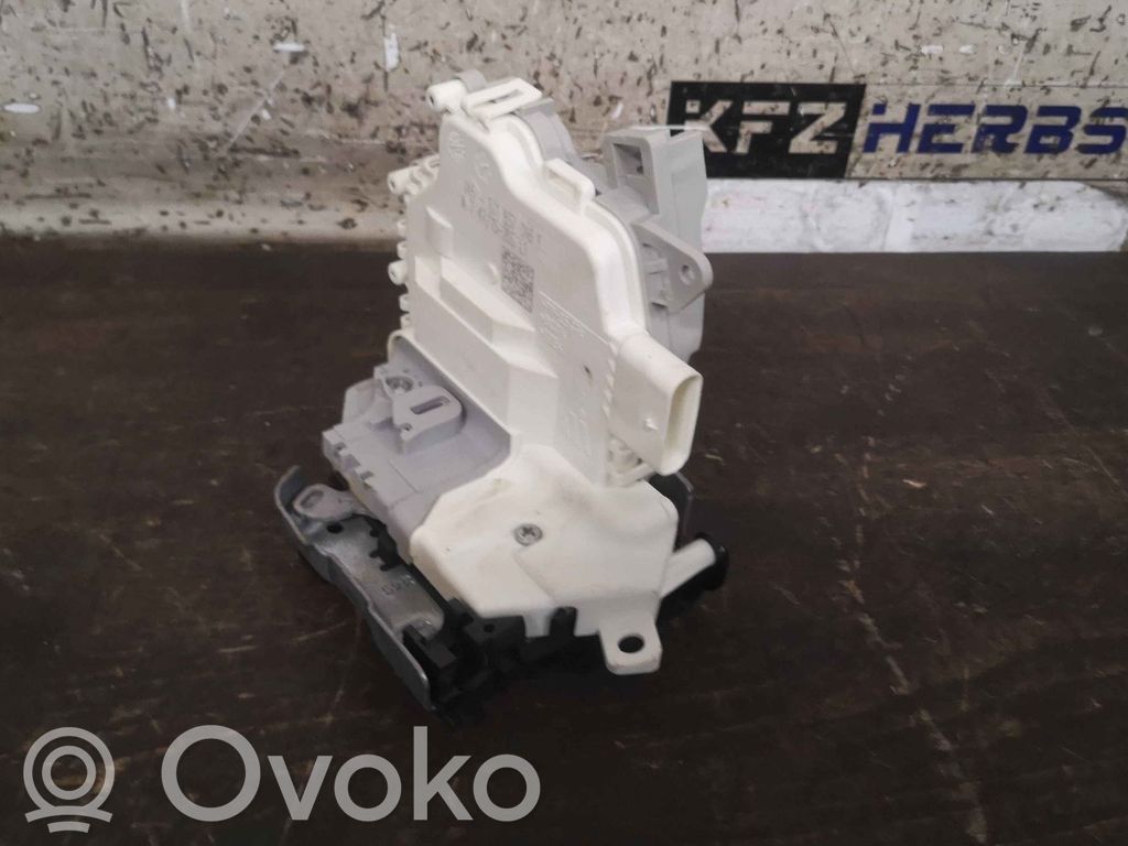 Audi A5 8T 8F Serratura portiera anteriore 