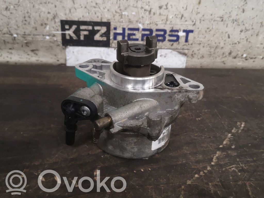 Opel Corsa E Pompa a vuoto 