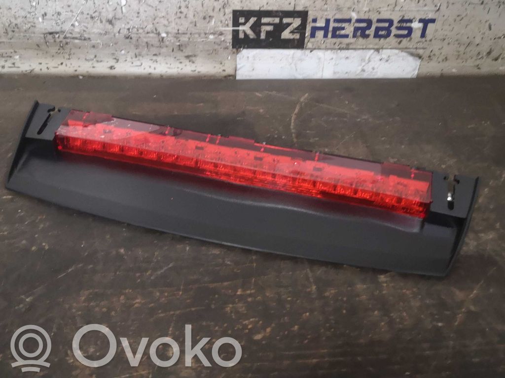 Audi A6 S6 C7 4G Kolmas/lisäjarruvalo 