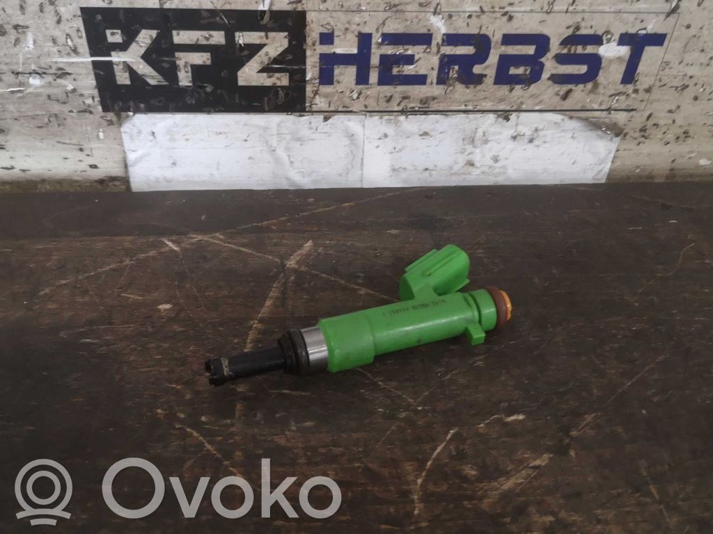 Inyector de combustible   1571081PV0,1571081PV0,1571081PV0