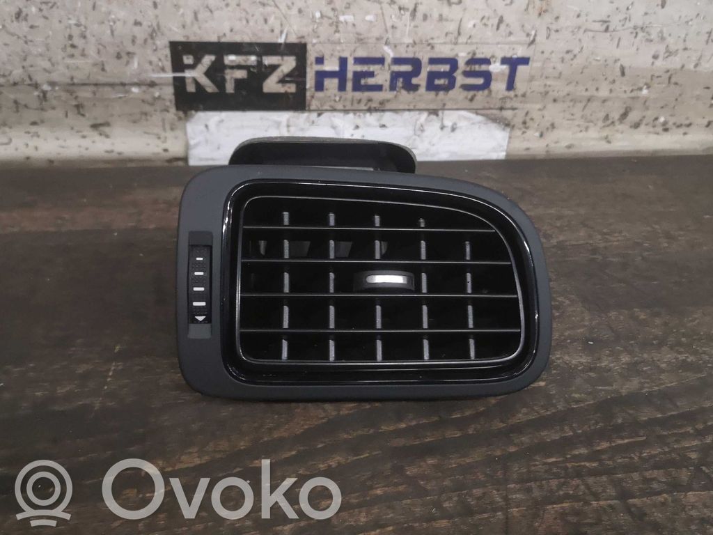 Volkswagen Polo V 6R Dysze / Kratki środkowego nawiewu deski rozdzielczej 