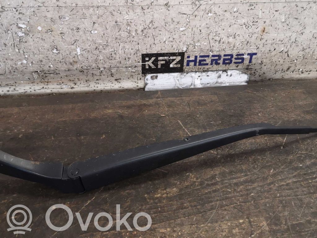 Mazda 2 Front wiper blade arm 