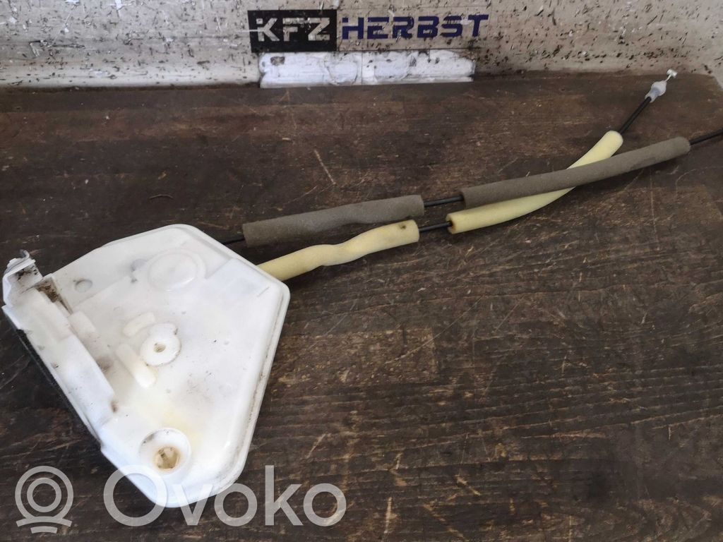 Mazda 2 Front door lock 