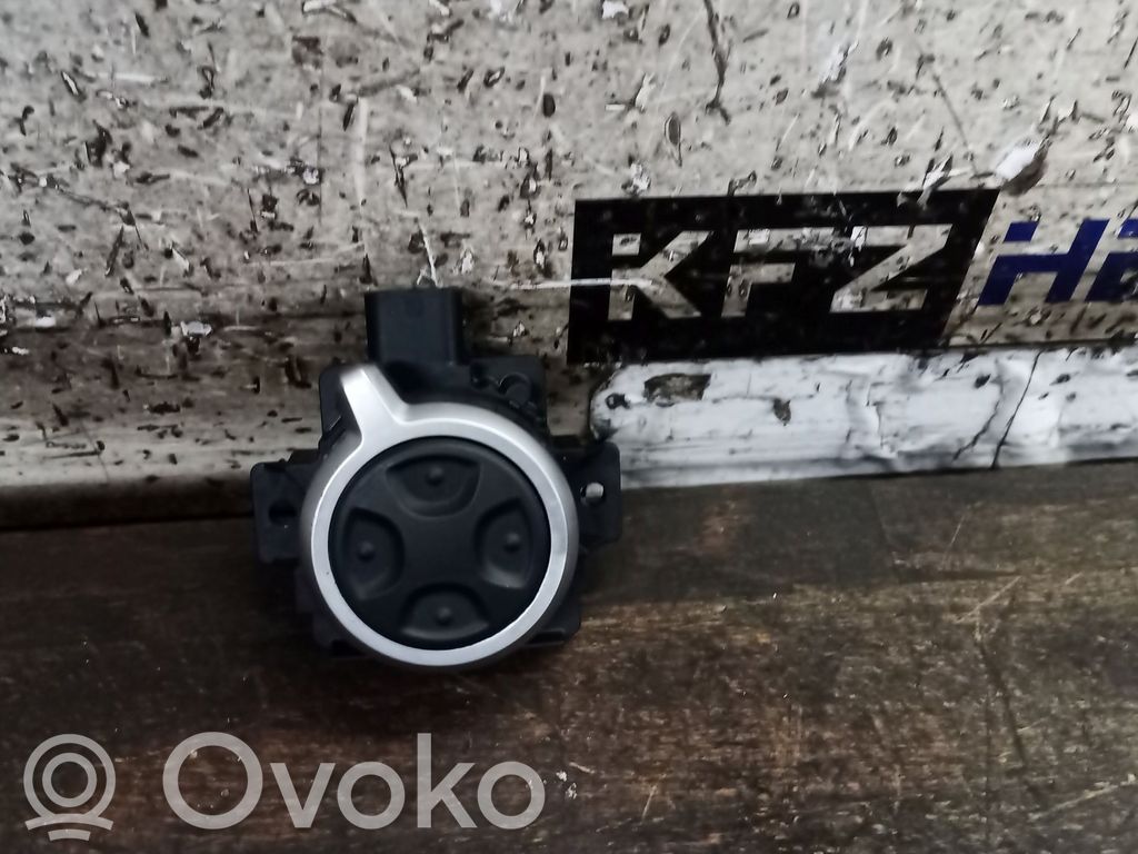 Audi Q7 4M Seat control switch 