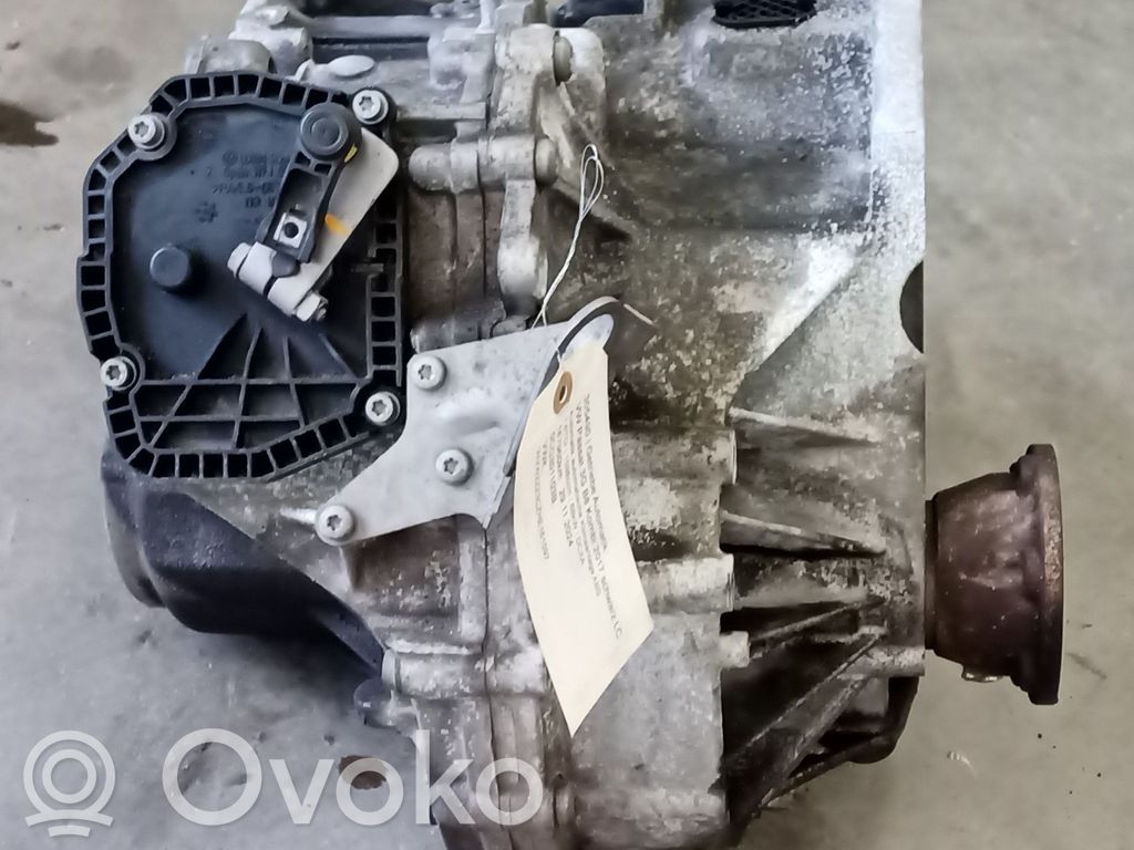 Volkswagen PASSAT B8 Cutie de viteze automată 