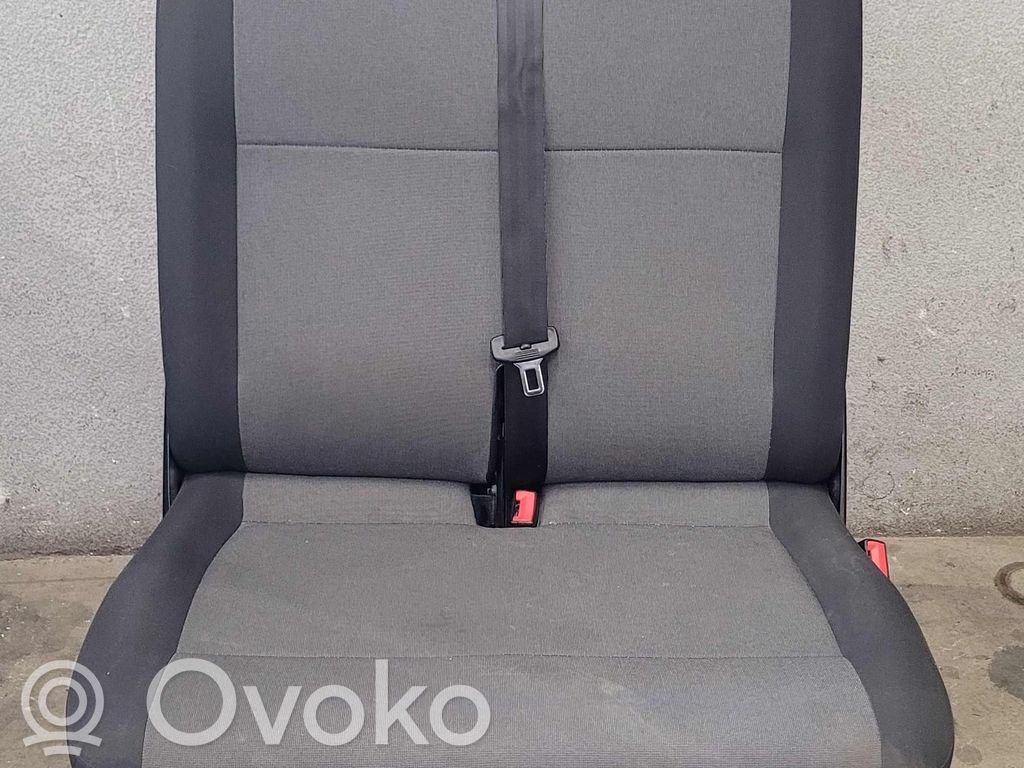 Volkswagen Transporter - Caravelle T6 Kanapa tylna / Fotel drugiego rzędu 