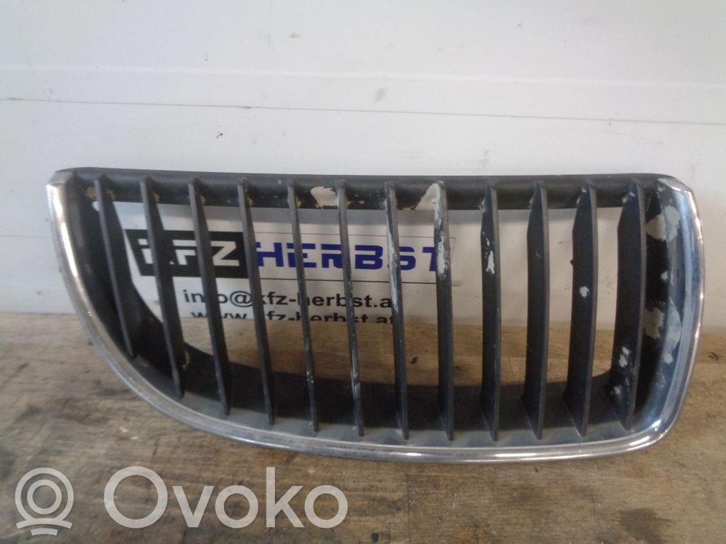 BMW 3 E90 E91 Передняя решётка 