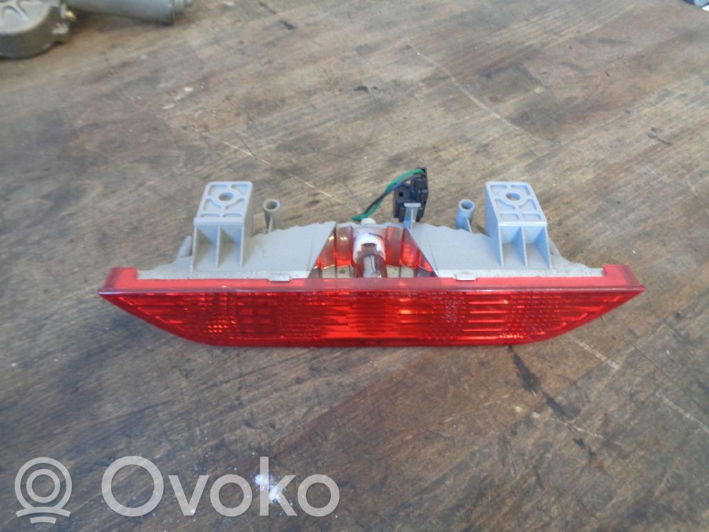 Kolmas/lisäjarruvalo   927501C0,927501C0,927501C0